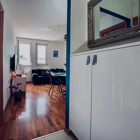 - Znjan - Luxury New On The With Selfcheckin Appartement