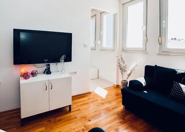 - Znjan - Luxury New On The With Selfcheckin * Split