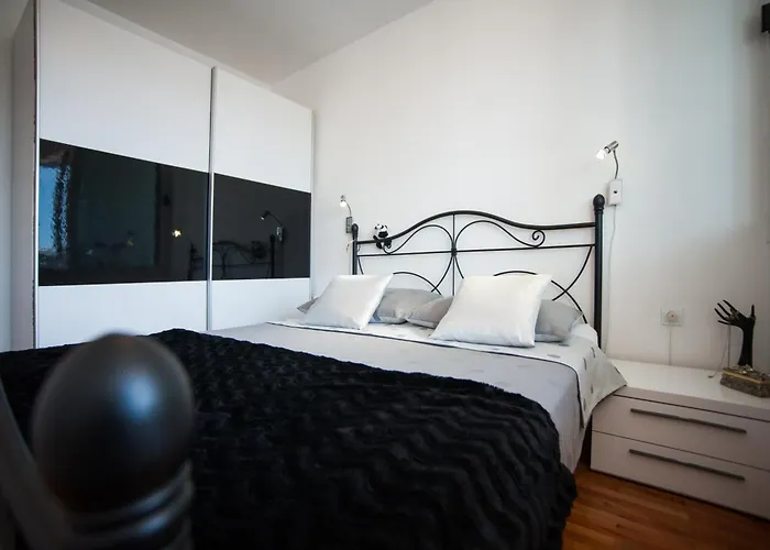 - Znjan - Luxury New On The With Selfcheckin Apartment Split